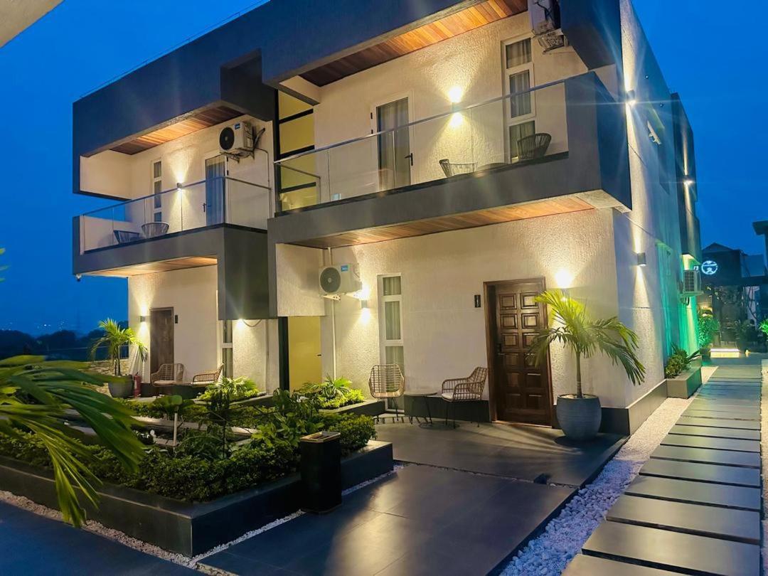 H&H Hotel Kinshasa Exterior photo