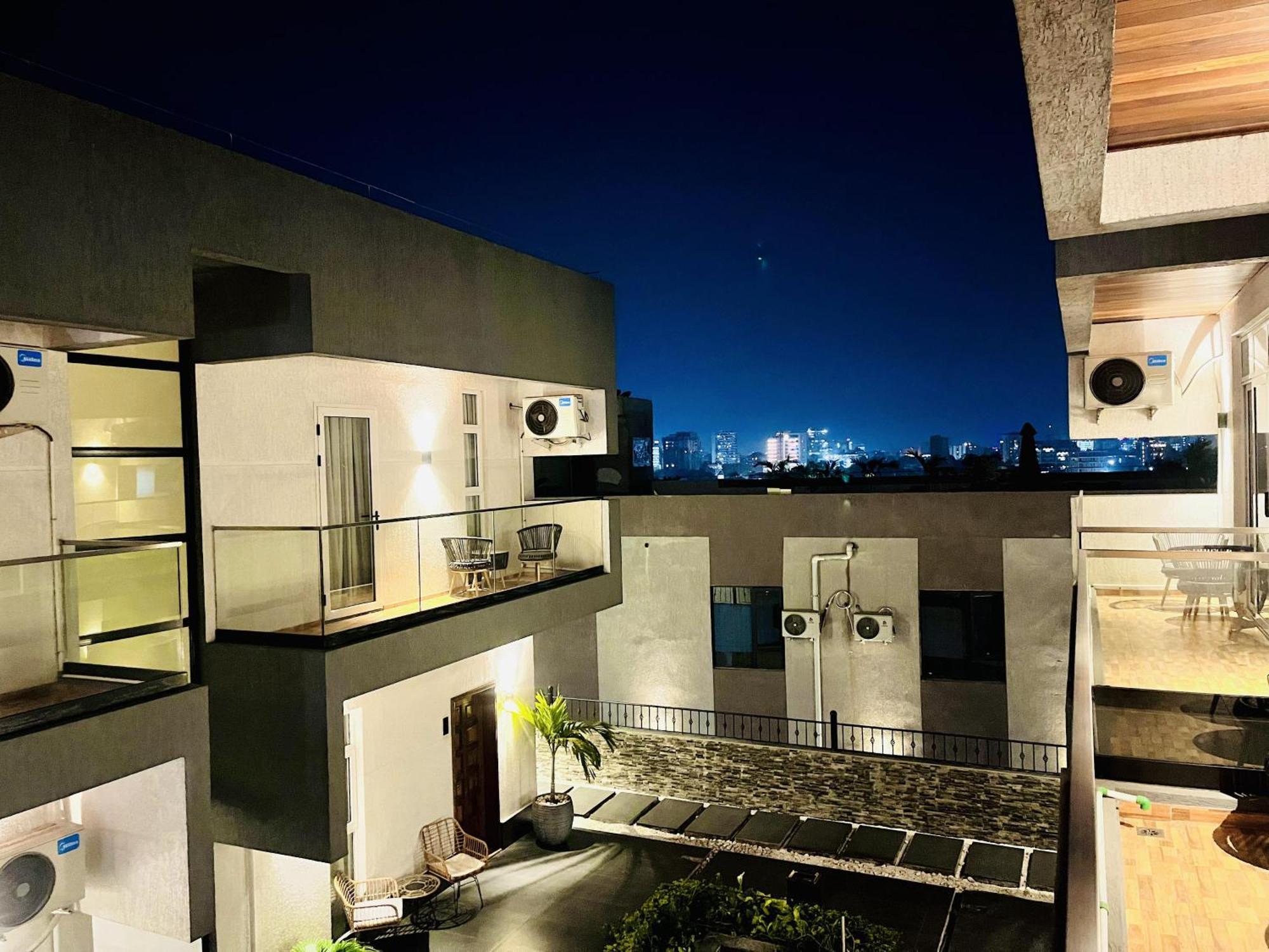 H&H Hotel Kinshasa Exterior photo
