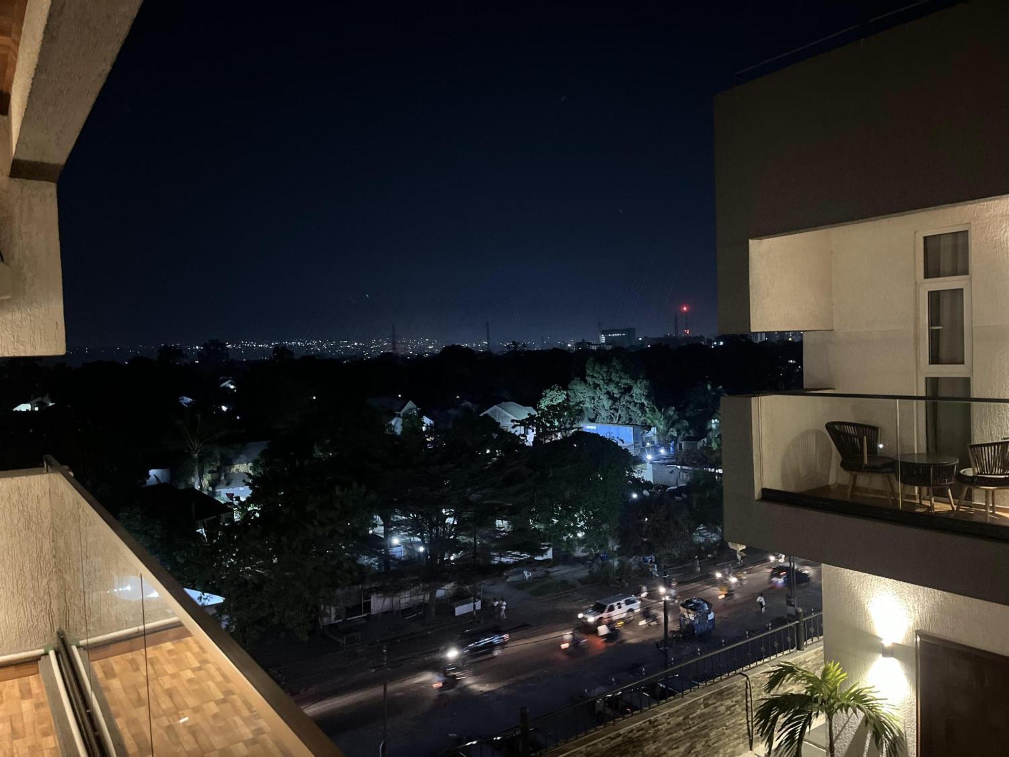 H&H Hotel Kinshasa Exterior photo